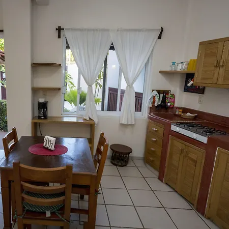 Canto del Mar Hotel - Zihuatanejo - Suites con Cocina